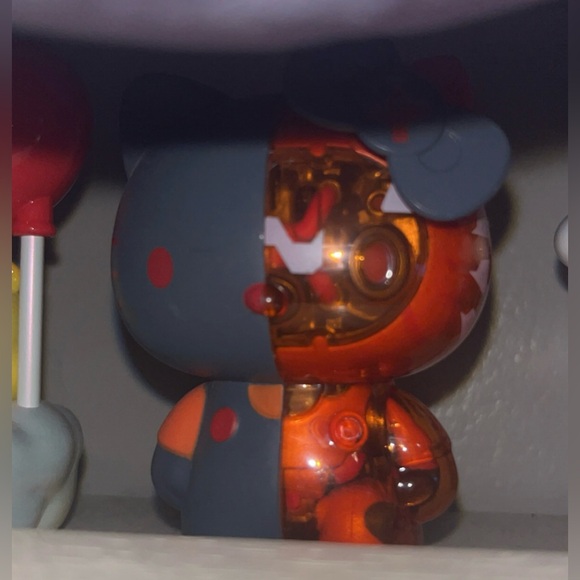 Robotic looking Hello Kitty Figure - Picture 1 of 1